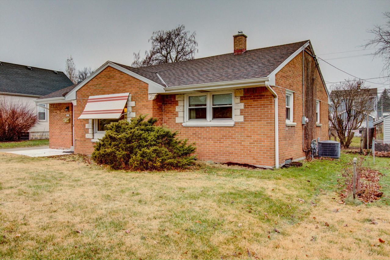 2935 S 67th St, Milwaukee, WI 53219