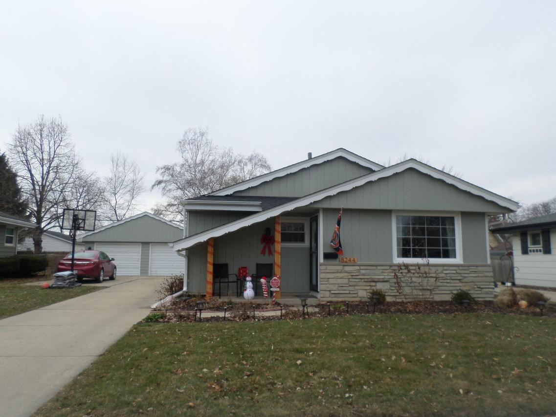 8244 25th Ave, Kenosha, WI 53143