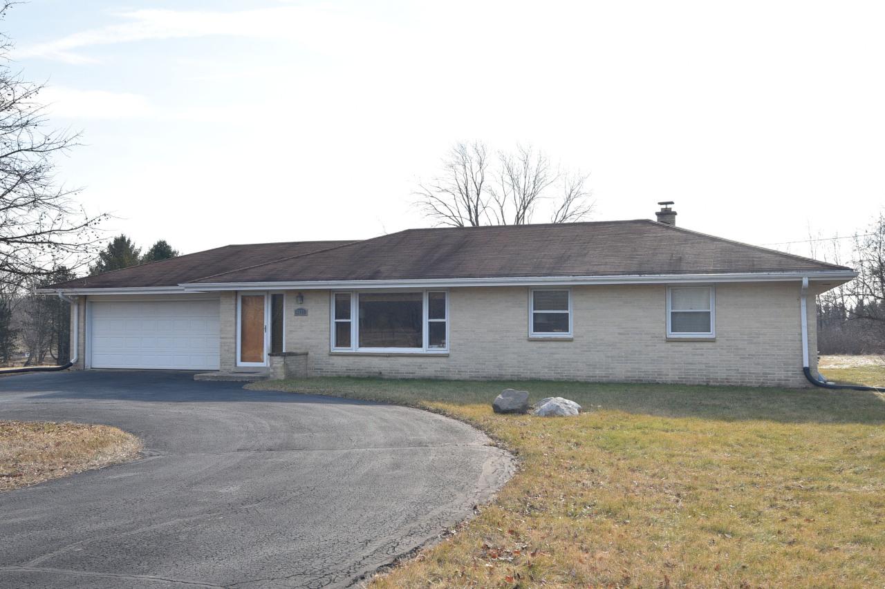 6627 W Bonniwell Rd., Mequon, WI 53097