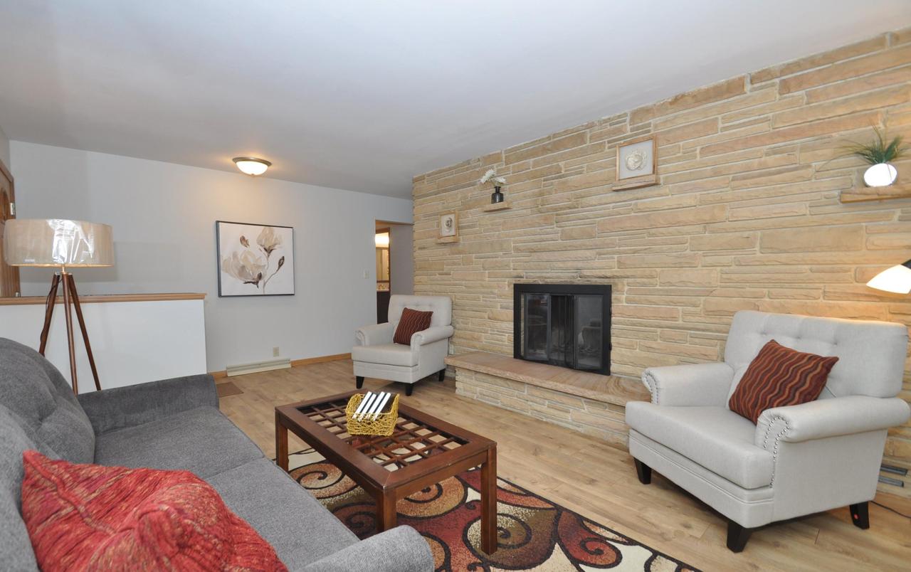 1712 S 169th St., New Berlin, WI 53151