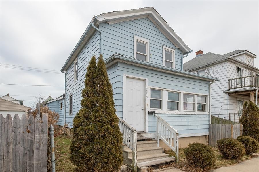 2015 Clark St., Racine, WI 53403