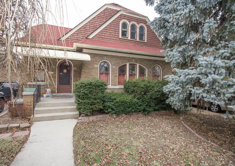 2327 N Lefeber Ave, Wauwatosa, WI 53213