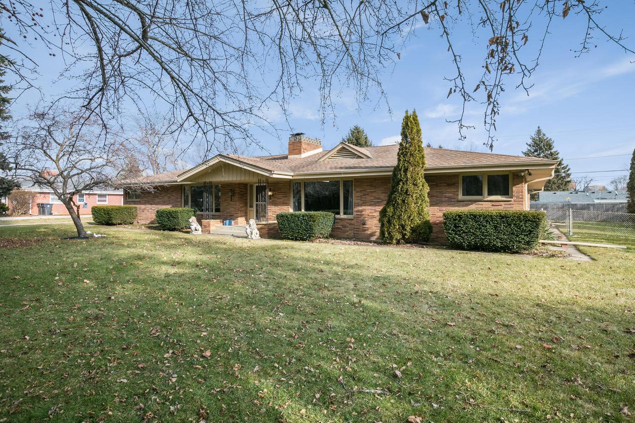 4235 Lathrop Ave #4237, Mount Pleasant, WI 53403