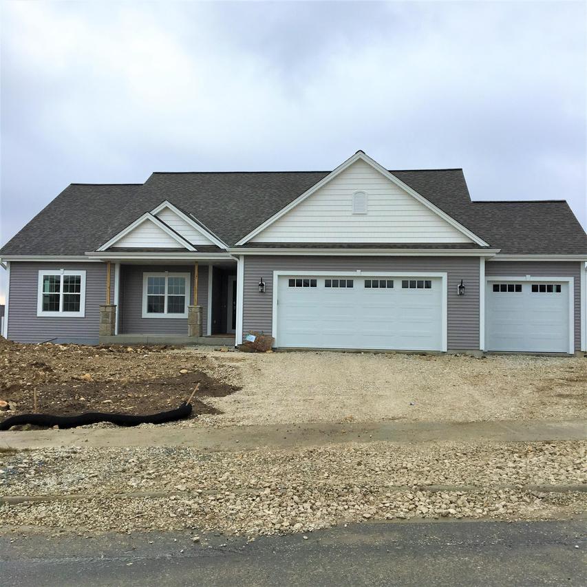 3629 Olde Howell Rd., Waukesha, WI 53188