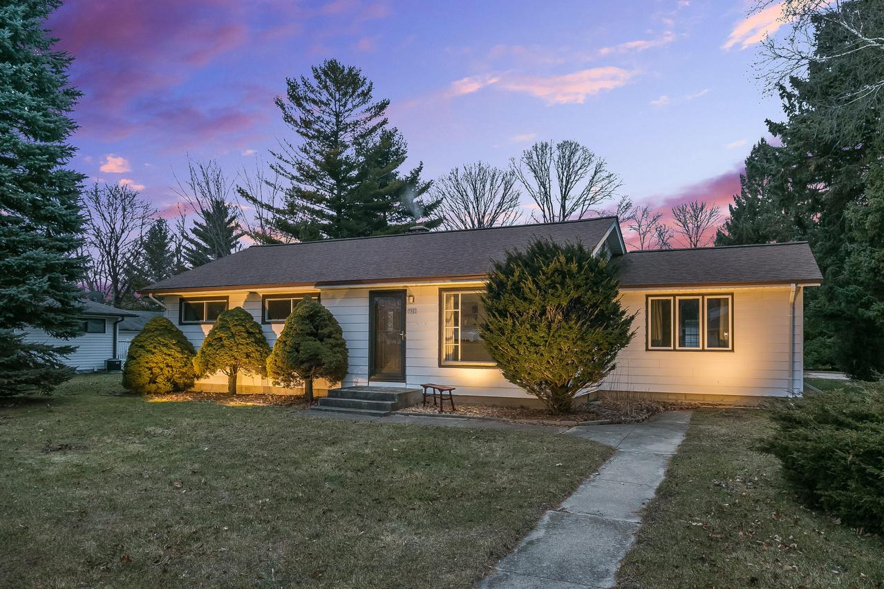 7901 N 80th St, Milwaukee, WI 53223