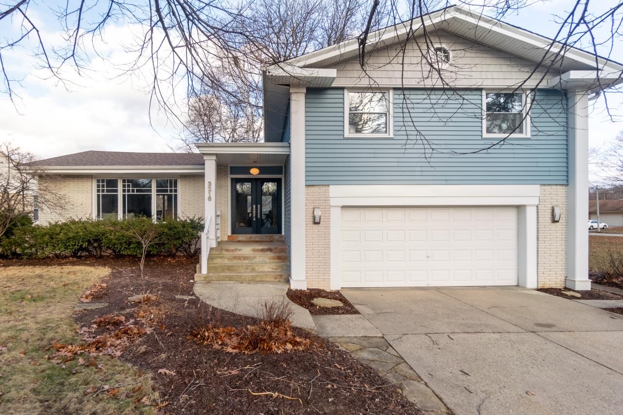 3216 Menomonee River Pkwy., Wauwatosa, WI 53222