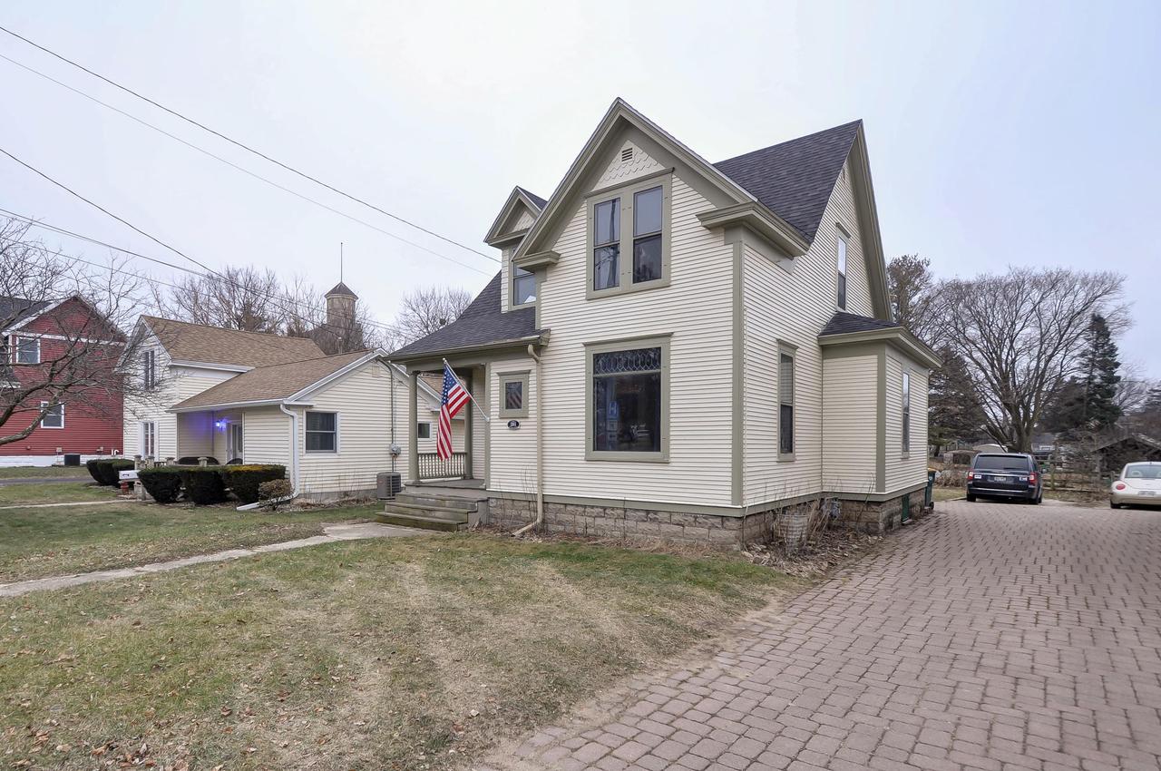 281 W State St., Burlington, WI 53105