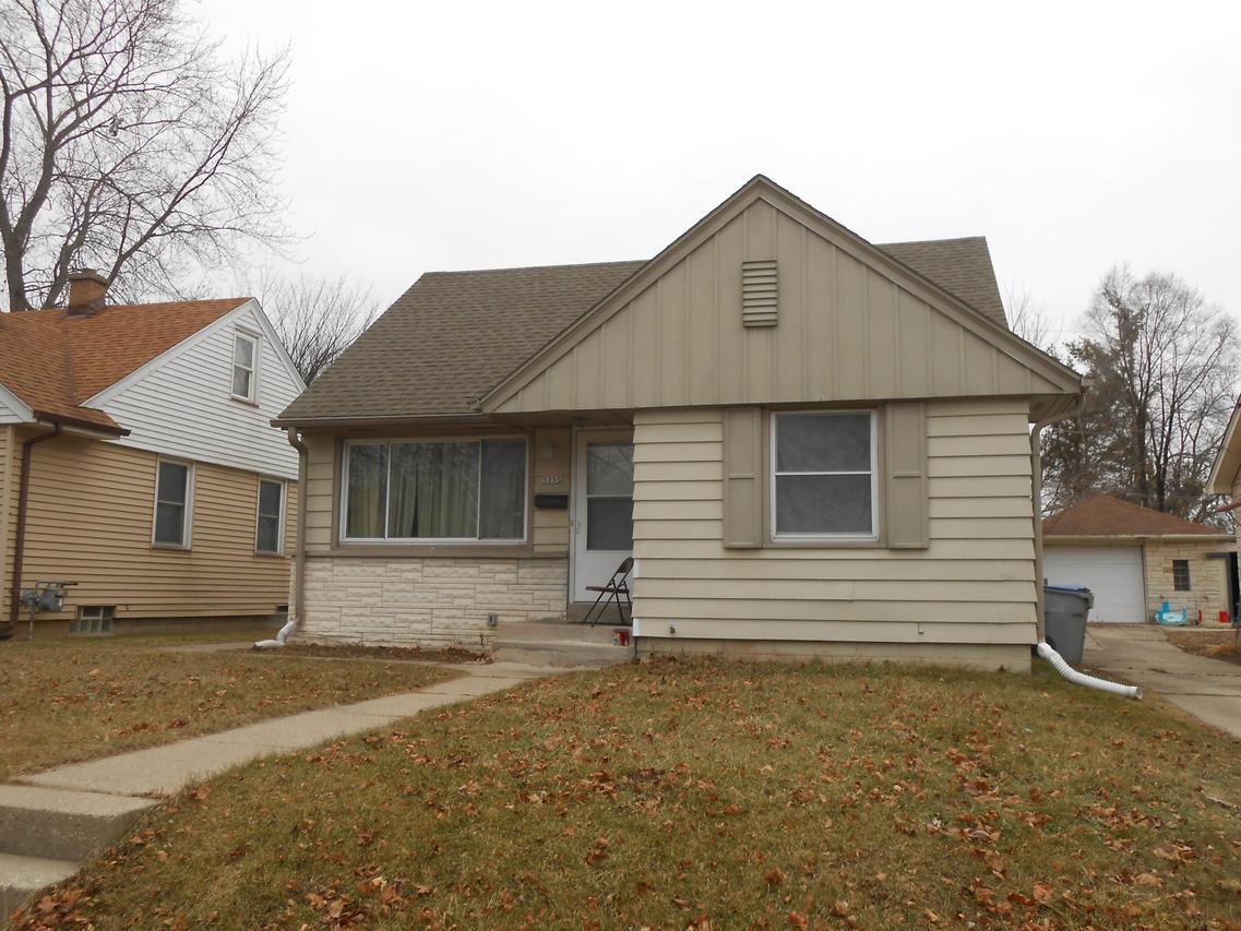 5753 N 42nd St, Milwaukee, WI 53209
