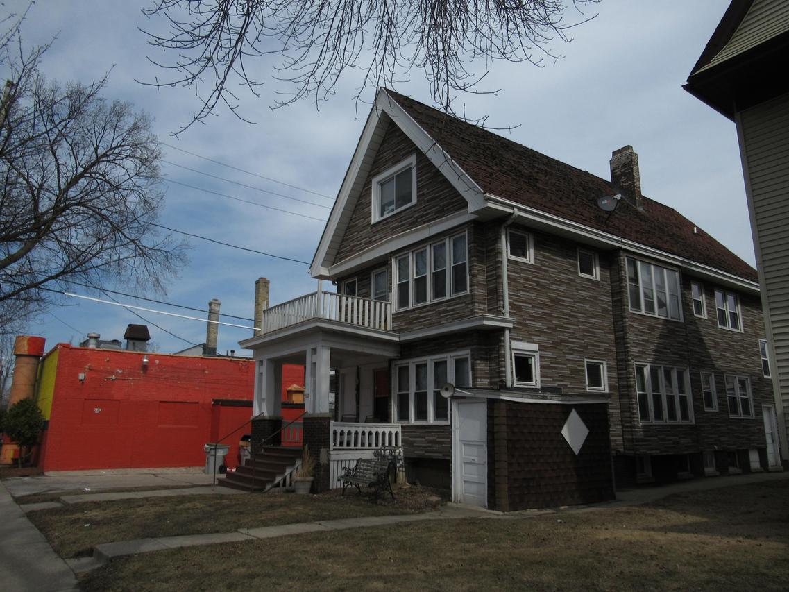818 S 25th St., Milwaukee, WI 53204