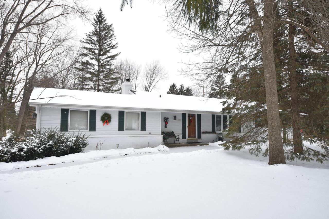 11535 N Meadowbrook Dr., Mequon, WI 53097