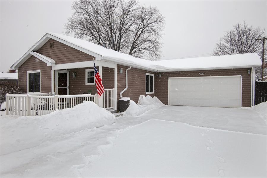 3617 Kingsberry St., Caledonia, WI 53406