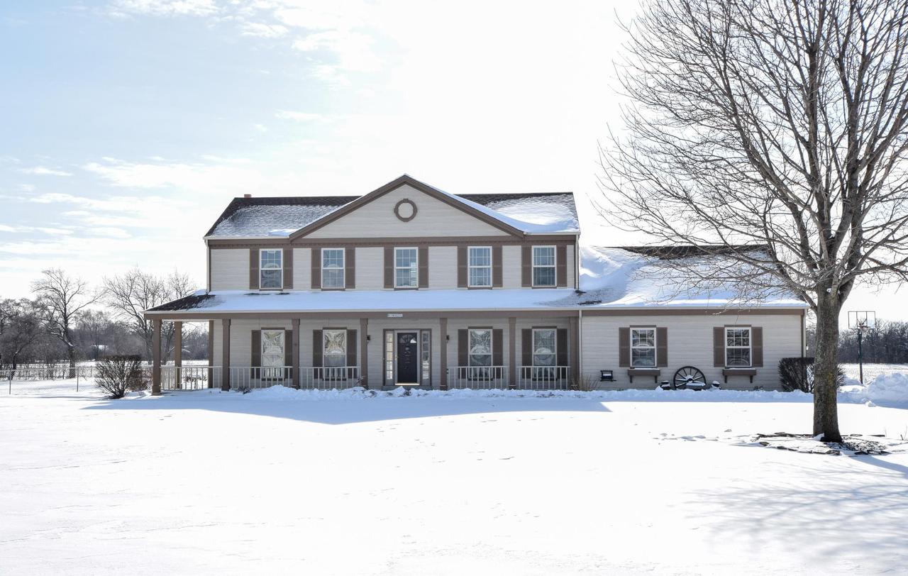 S73W33331 Milos Way, Mukwonago, WI 53149