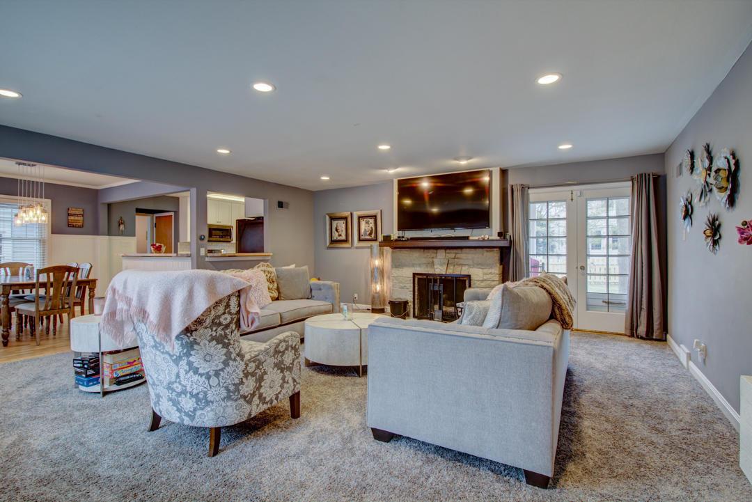 1266 N 123rd St., Wauwatosa, WI 53226