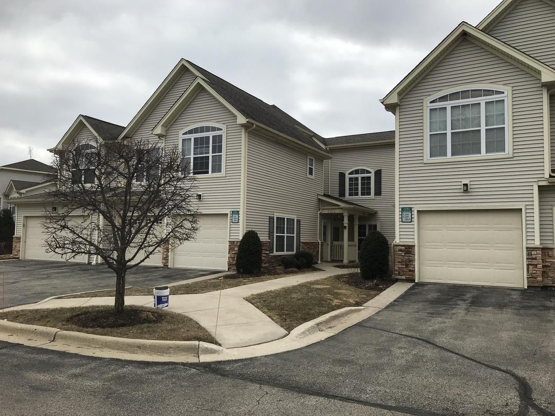 1151 Townline Rd #202, Lake Geneva, WI 53147