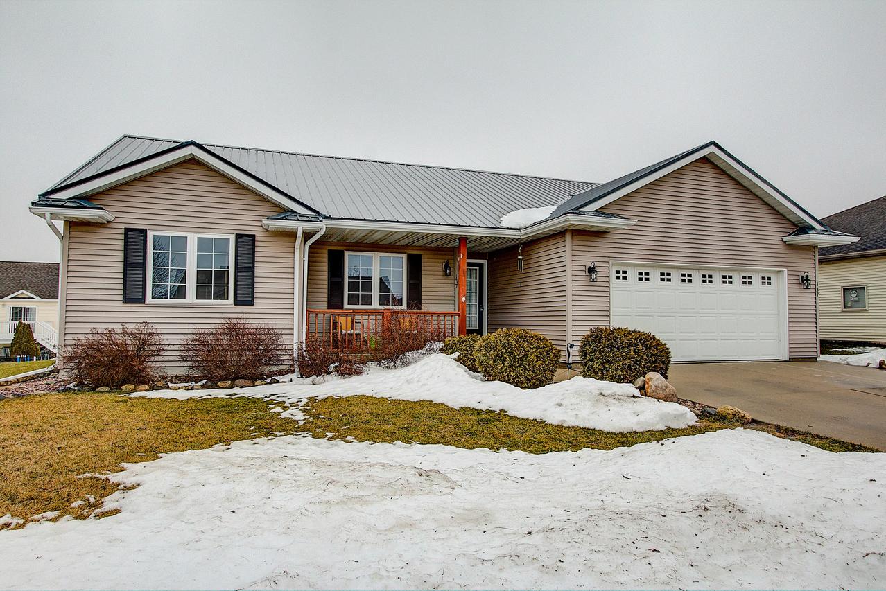 137 S Ash Ln, Whitewater, WI 53190