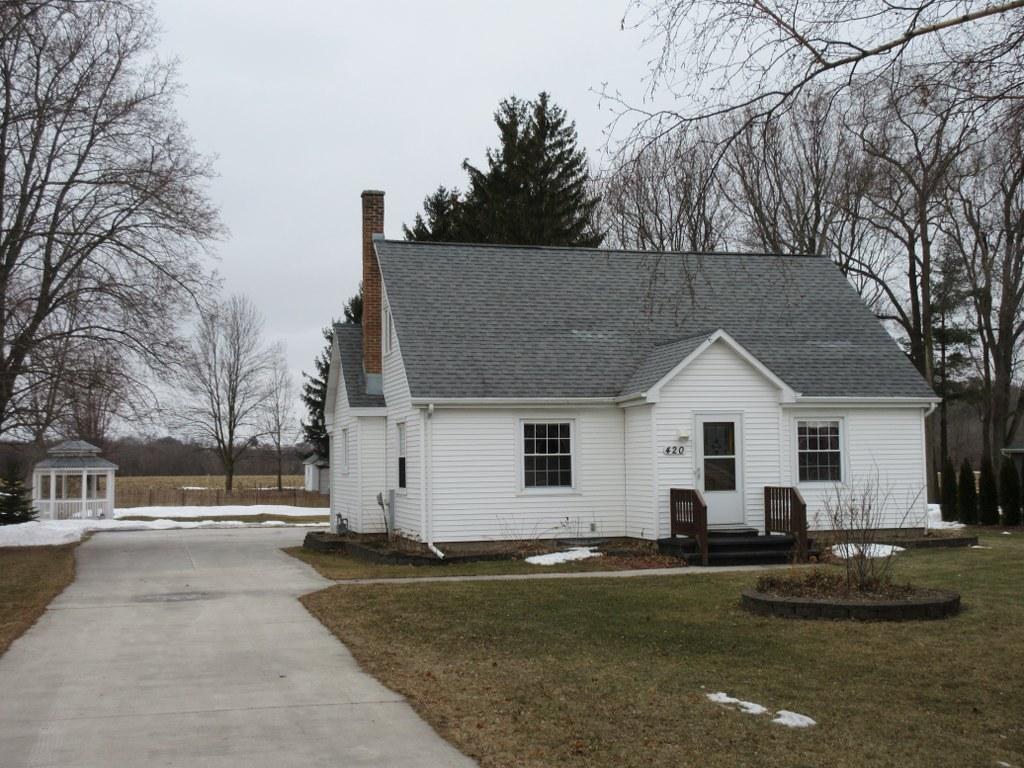 420 N Swift St, Glenbeulah, WI 53023