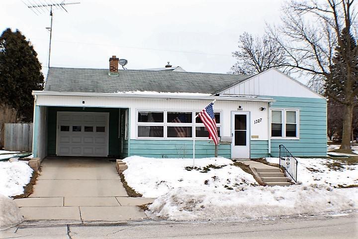 1327 S 21st St., Sheboygan, WI 53081