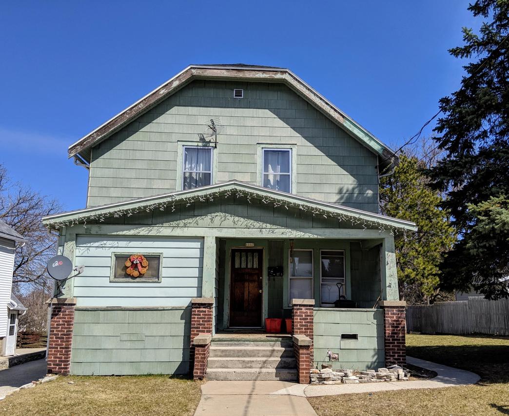 1117 S 19th St., Manitowoc, WI 54220