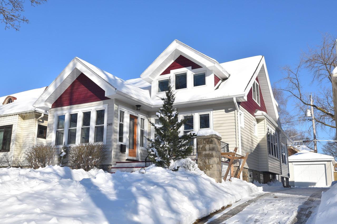 2418 N 63rd St, Wauwatosa, WI 53213