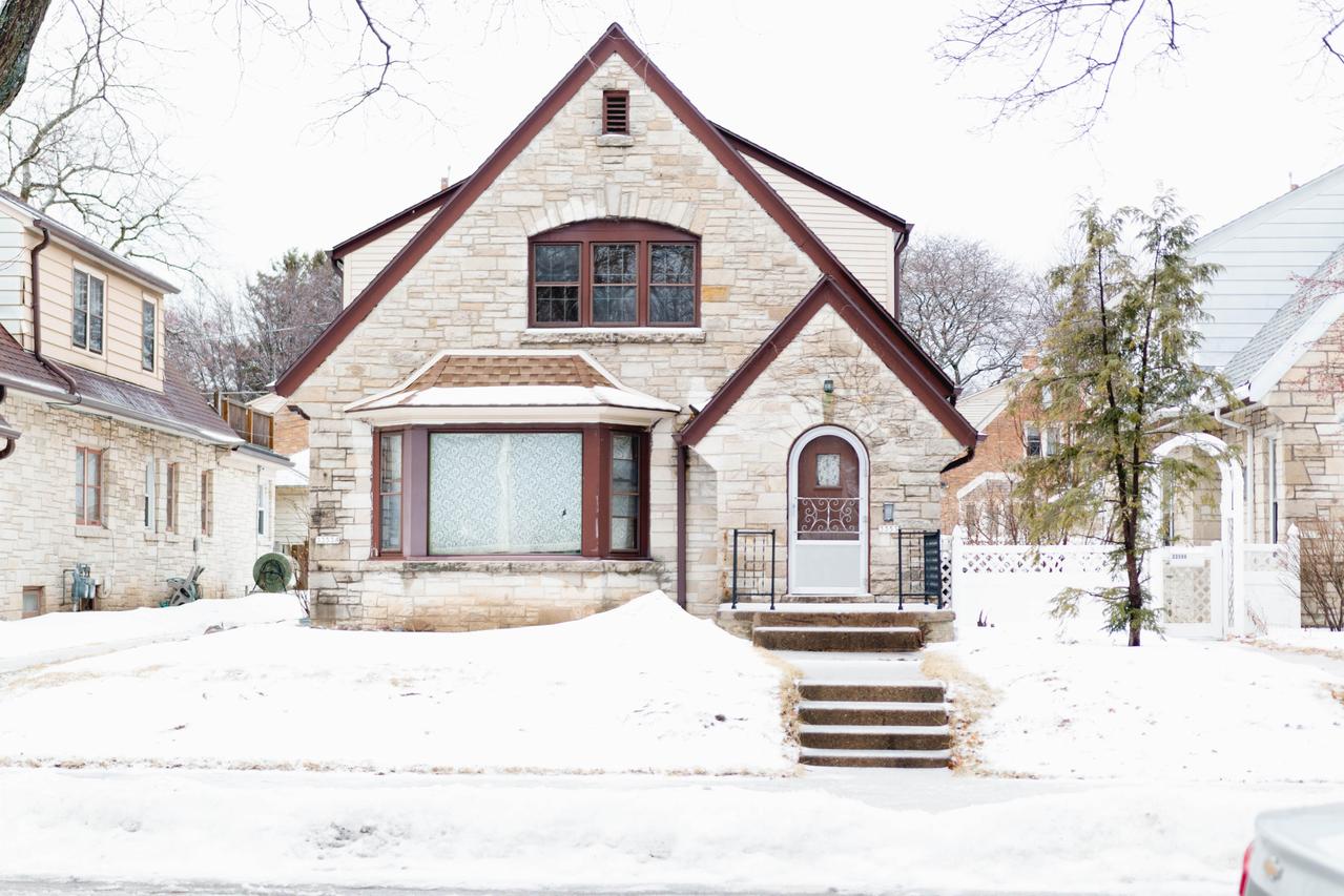 3353 N 53rd St, Milwaukee, WI 53216