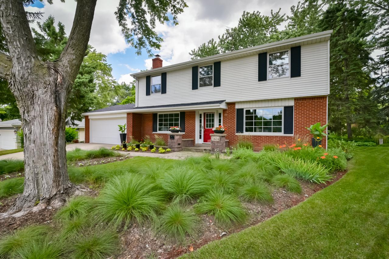 5424 S 21st St, Milwaukee, WI 53221