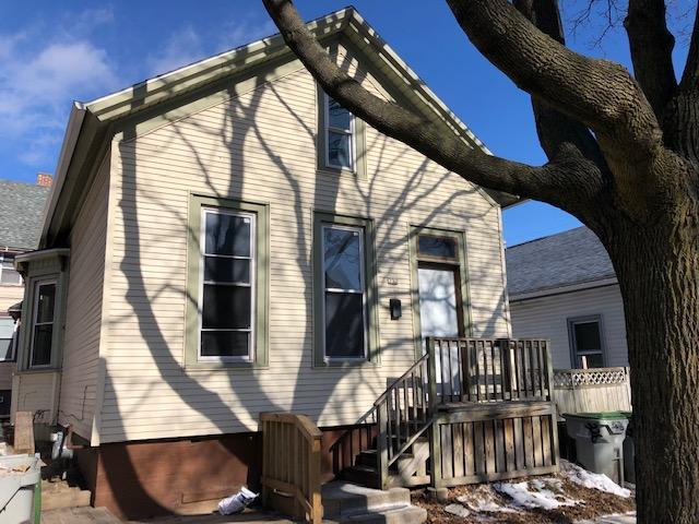 332 W Orchard St, Milwaukee, WI 53204