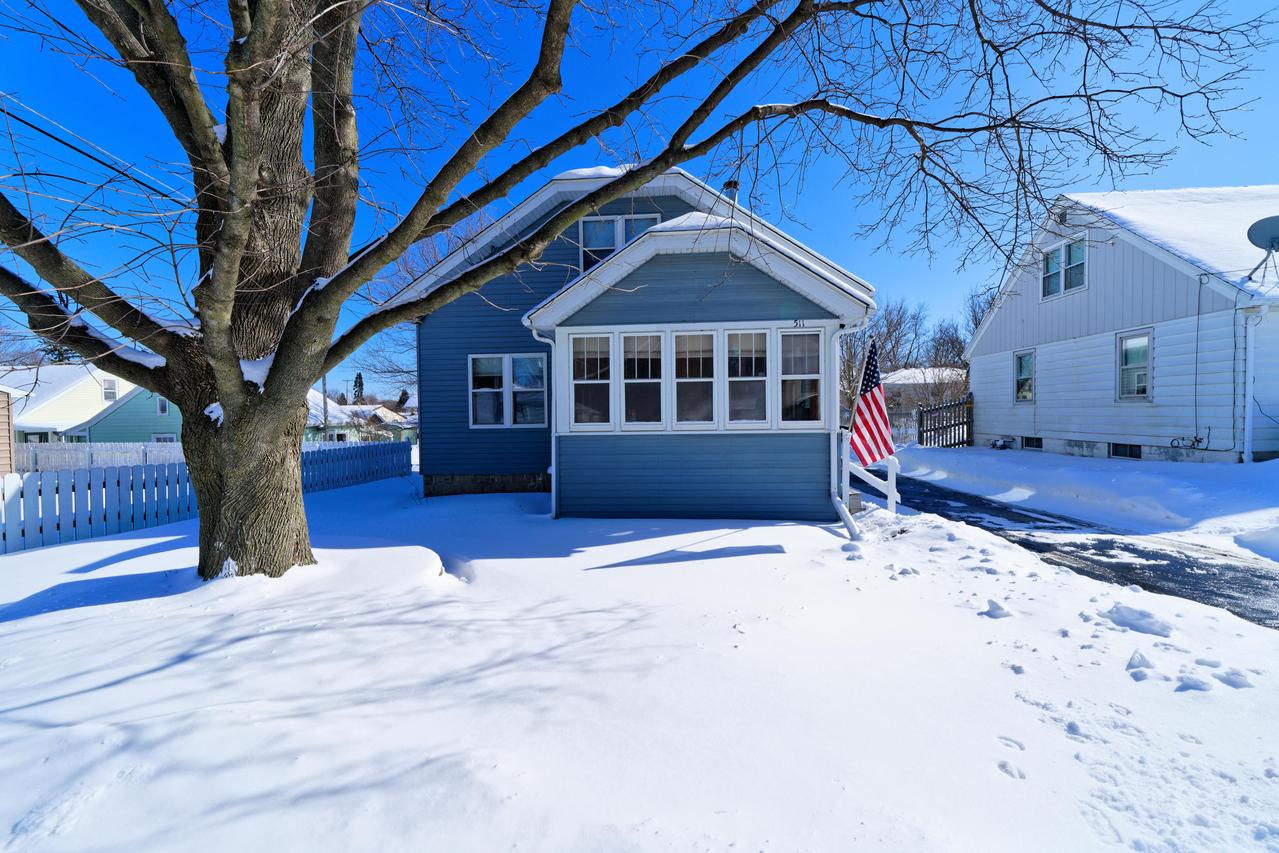 511 N Washington Ave, Waukesha, WI 53188