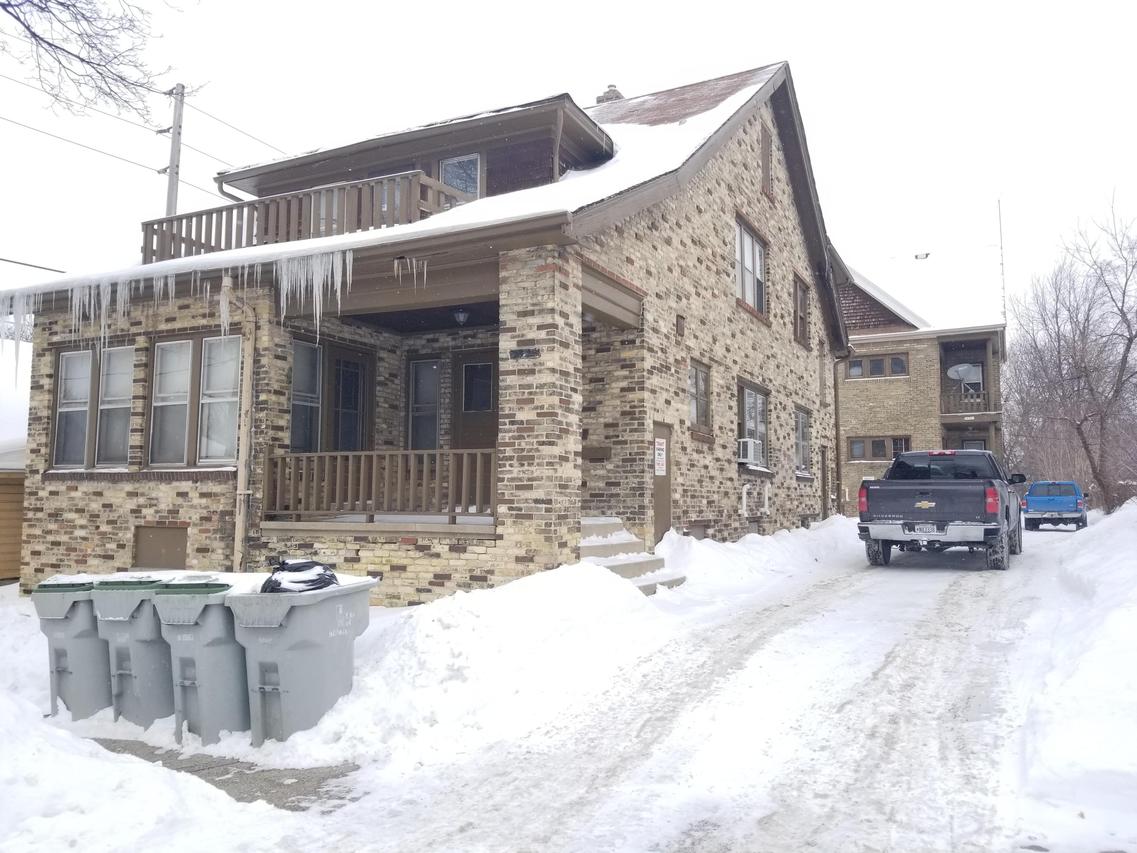 2426 W Nash St, Milwaukee, WI 53206