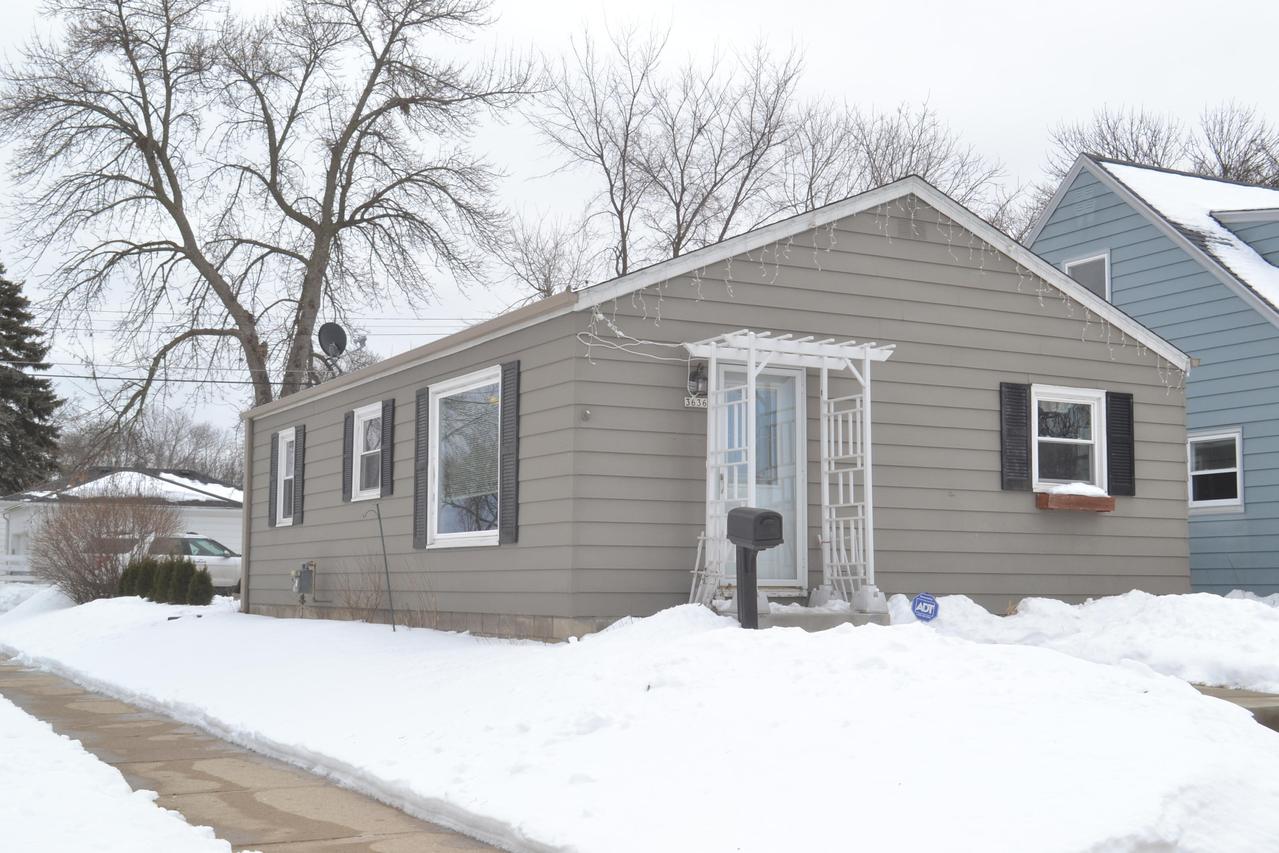 3636 N 97th St, Milwaukee, WI 53222