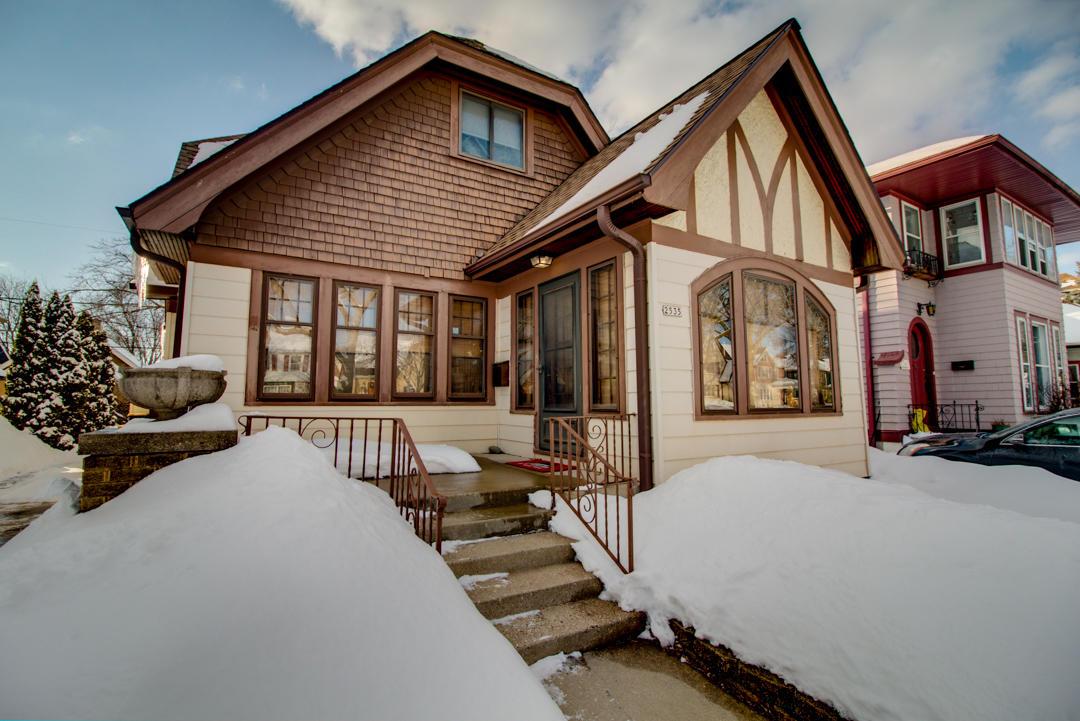 2535 N 68th St., Wauwatosa, WI 53213