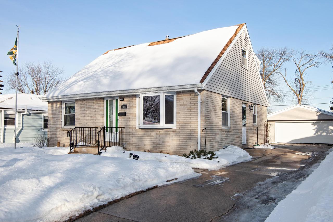 3448 S 88th St, Milwaukee, WI 53227