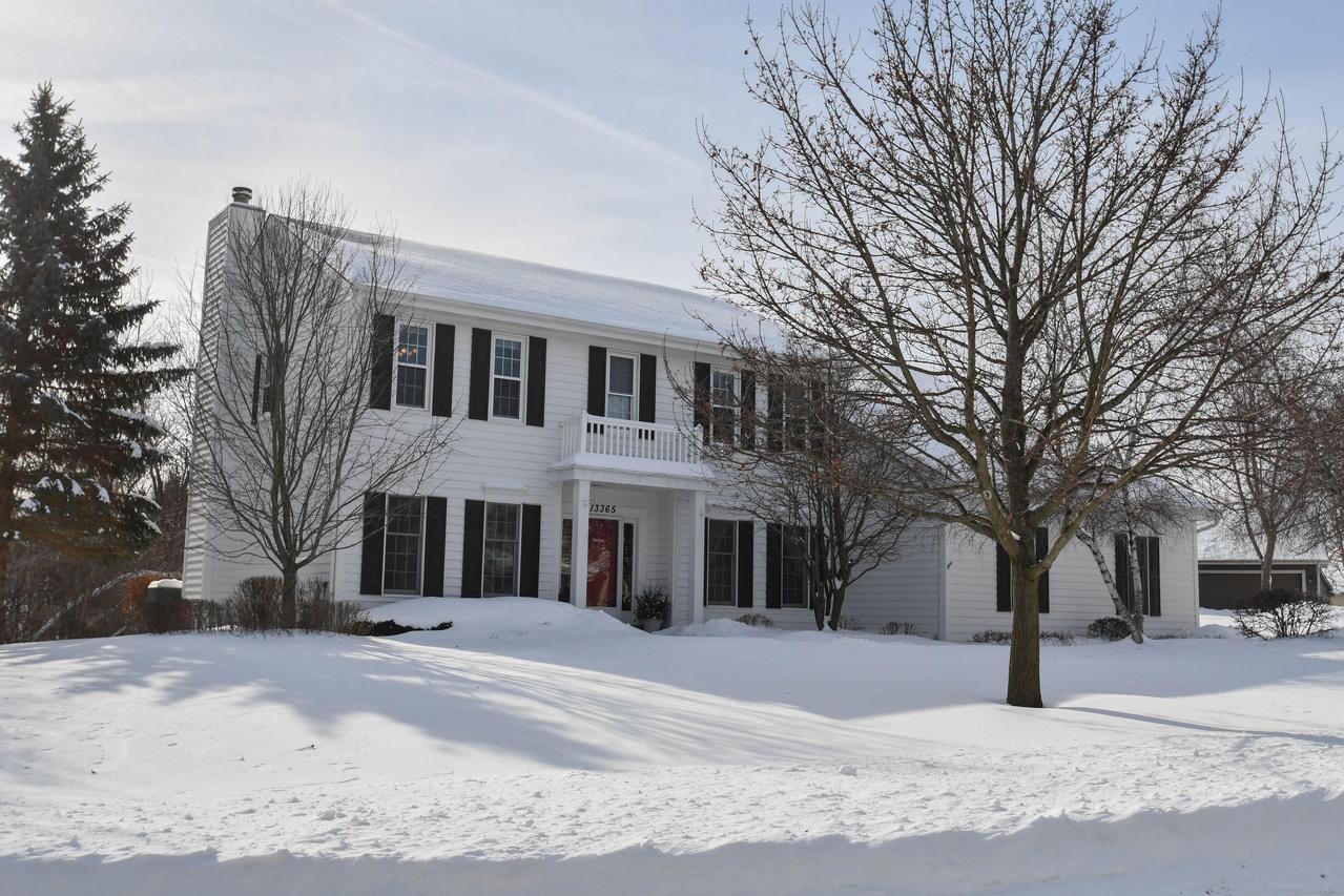 13365 W Foxwood Dr., New Berlin, WI 53151