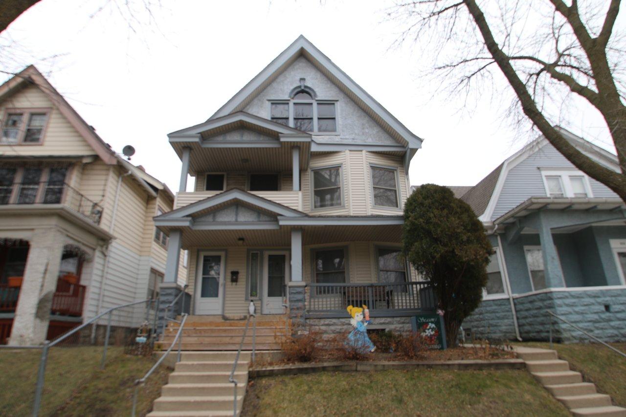 806 S 31st St #808, Milwaukee, WI 53215