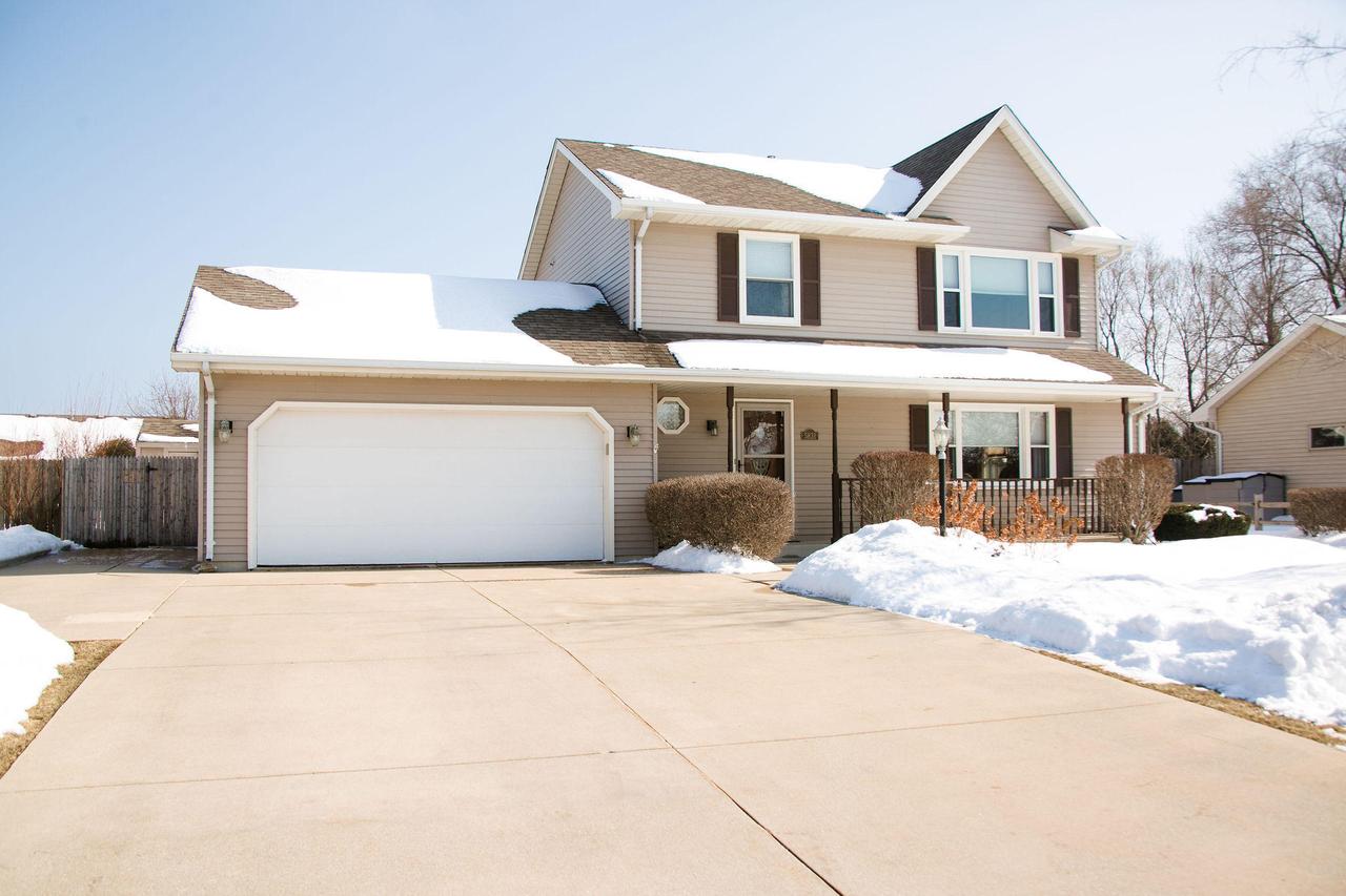 5831 N Meadows Dr, Caledonia, WI 53402