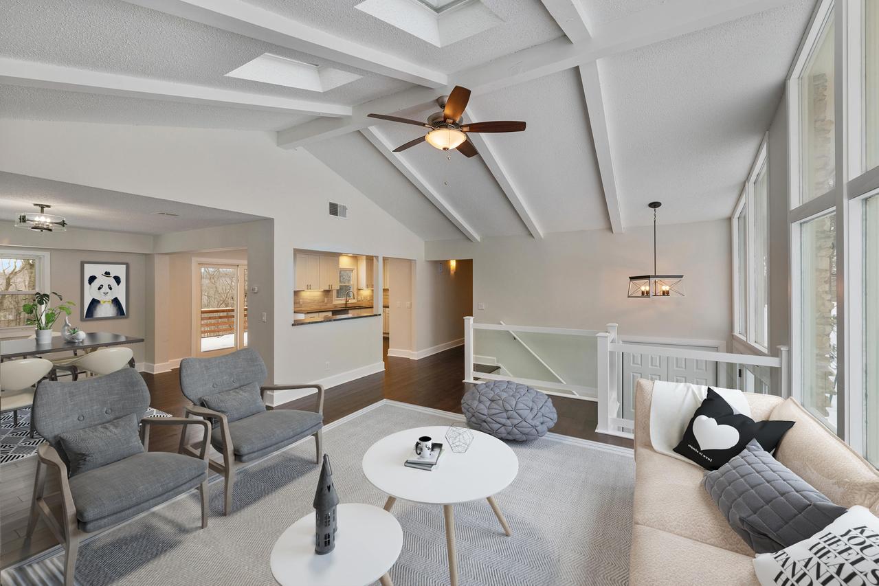 679 Ridgewood Knoll, Richfield, WI 53033