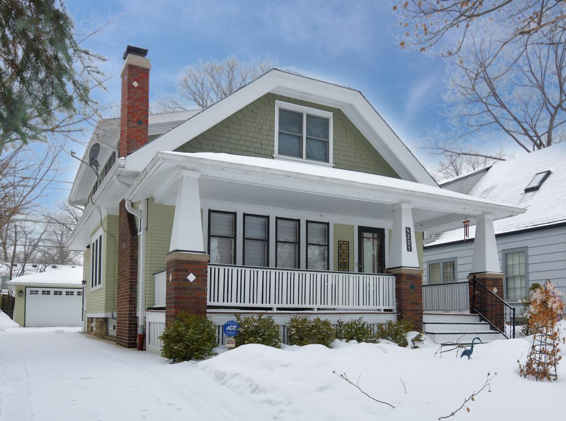4221 N Woodburn St, Shorewood, WI 53211