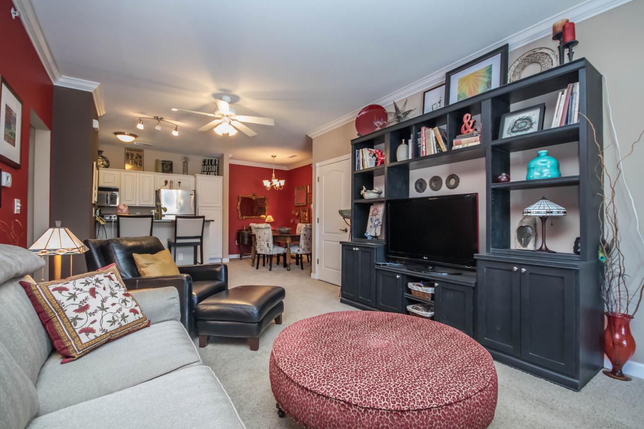 2704 Northview Rd. #129, Waukesha, WI 53188