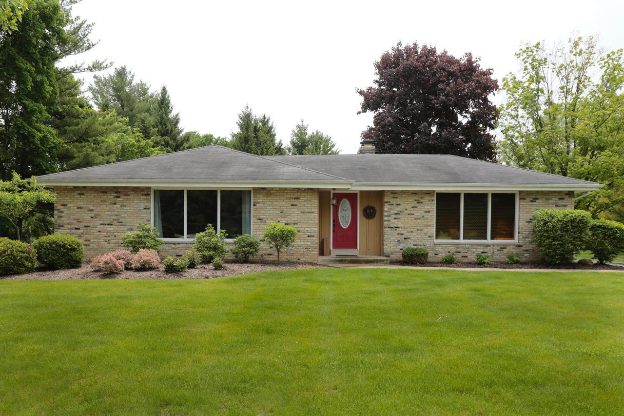 6131 W Chapel Hill Rd., Mequon, WI 53097