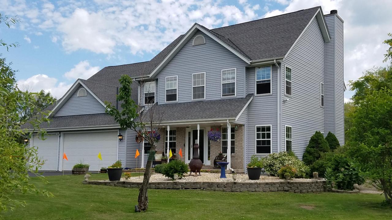 966 Lakeland Rd, Grafton, WI 53024