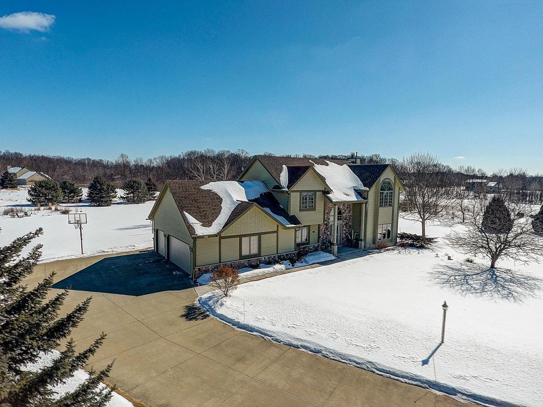 3960 Meadow View, Richfield, WI 53017