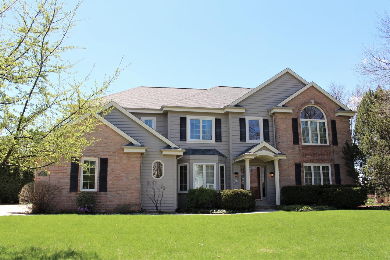 N49W16993 Fox Ridge, Menomonee Falls, WI 53051
