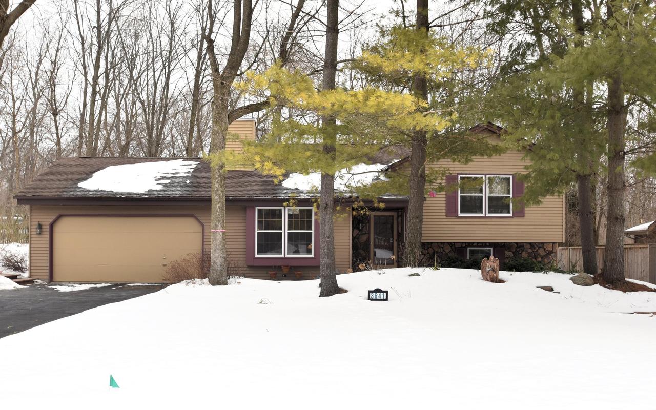 3641 River Bend Dr., Caledonia, WI 53404