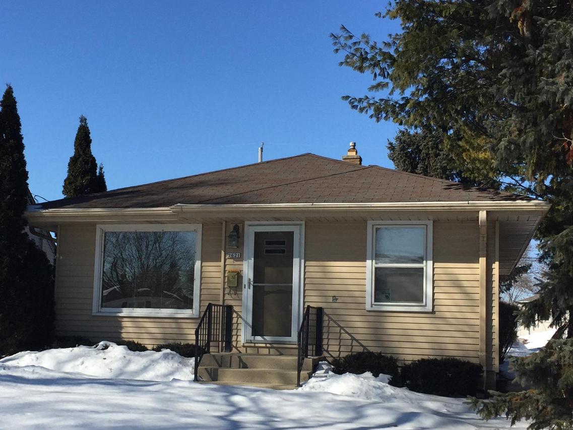 2621 S 71st St., Milwaukee, WI 53219