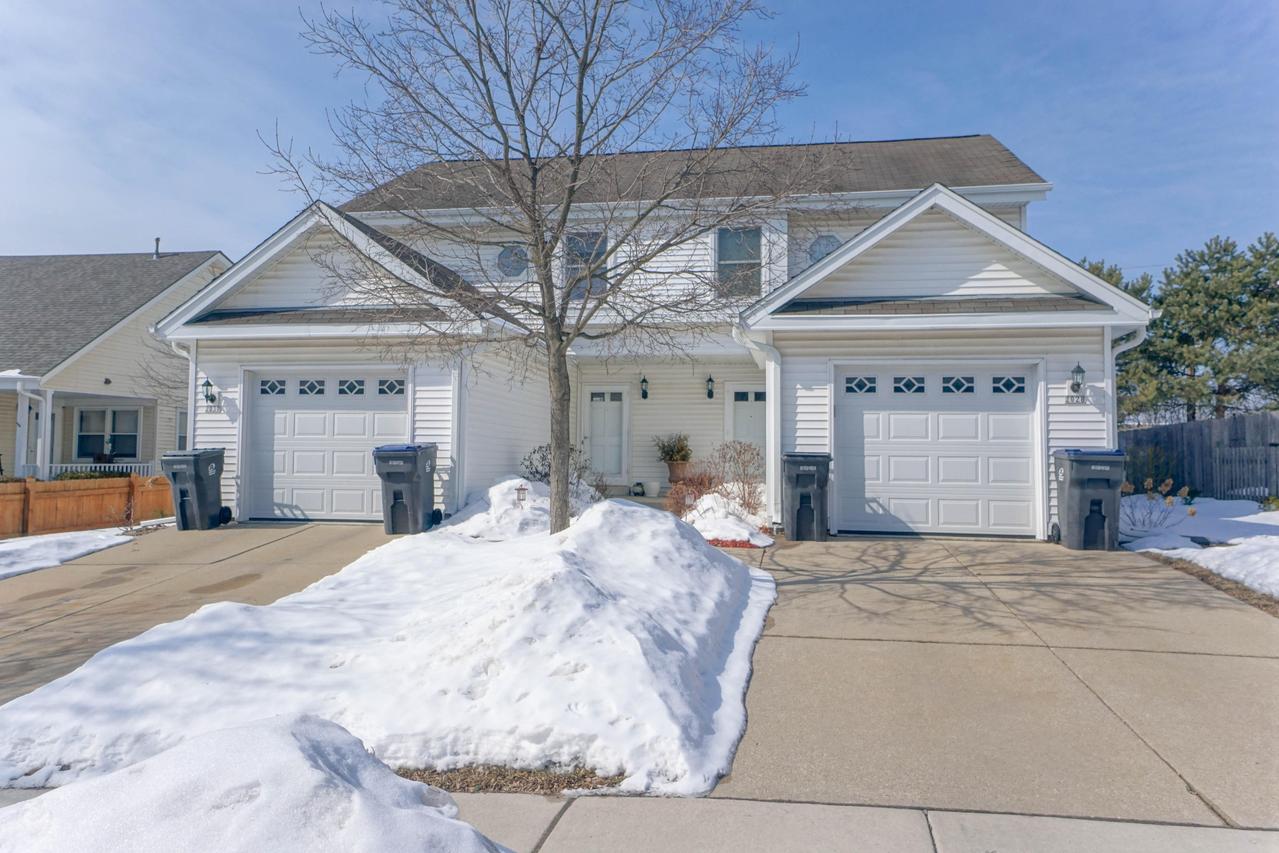 2028 Madera St #2030, Waukesha, WI 53189