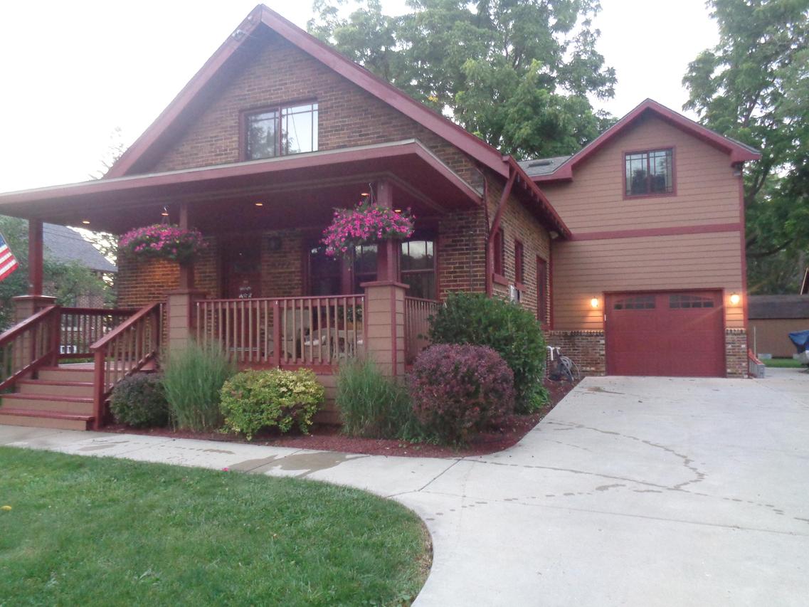 11222 W Janesville Rd, Hales Corners, WI 53130