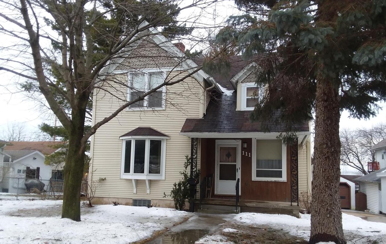 111 Union St, Hartford, WI 53027