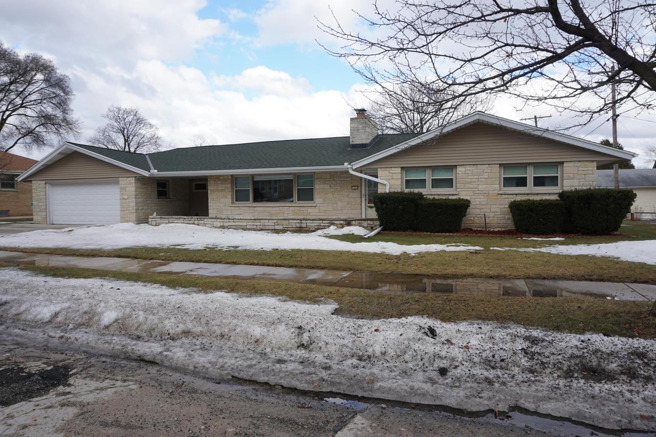 3452 S 87th St., Milwaukee, WI 53227