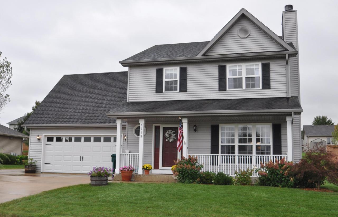 8615 Broadway Dr, Sturtevant, WI 53177