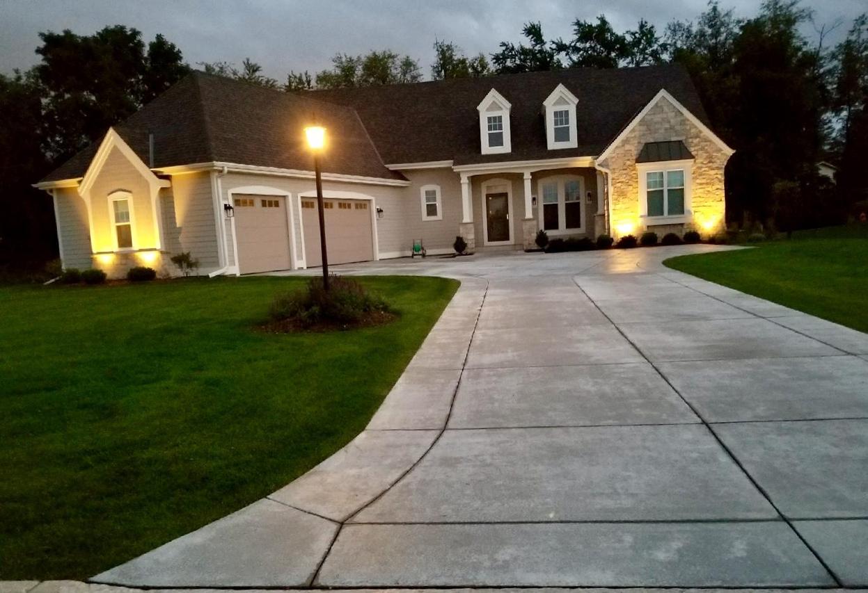 N21W24961 Still River, Pewaukee, WI 53072