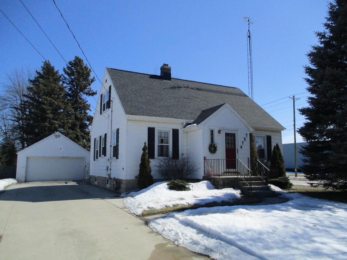 4757 Vista Rd., Manitowoc, WI 54220